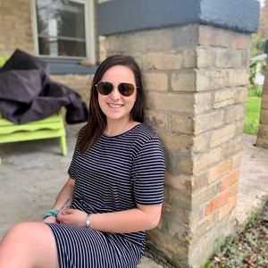 Meet your Posher, Alexia